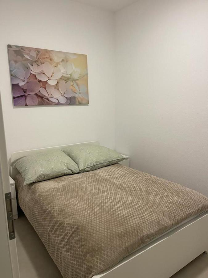 Monteurzimmer Mit Zwei Einzelnen Betten In Einer 3Zi Wohnung Mit Kuche Und Bad Osnabrück Exterior foto